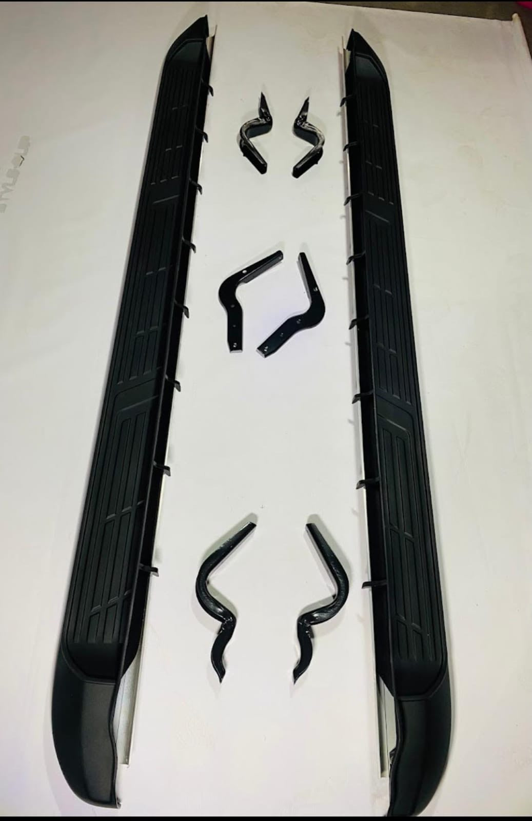 Toyota Hilux GD-6 Side Steps (2016+)